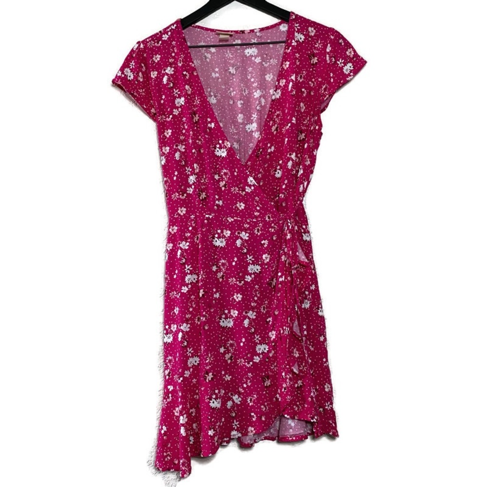 🤎3/$25 Pink flower wrap dress